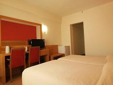 Diana Hotel Chios Town Extérieur photo